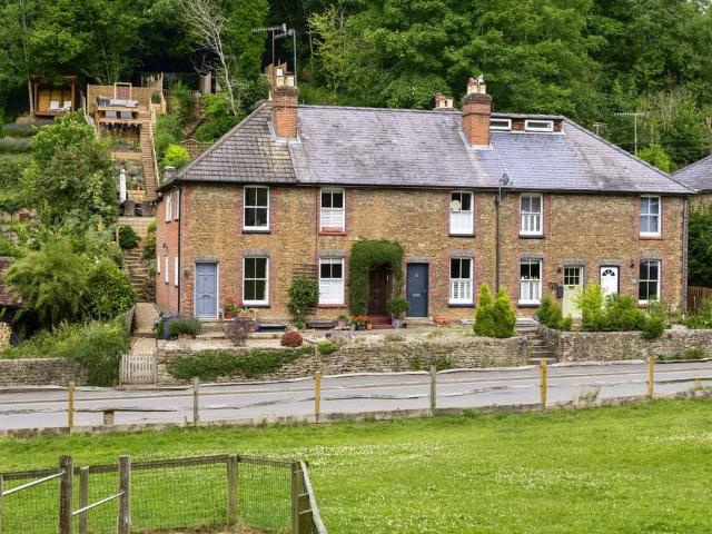 House for sale in Busbridge, Fole