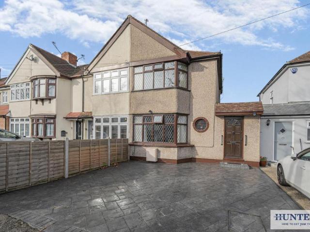House for sale in Blackfen, Greater London