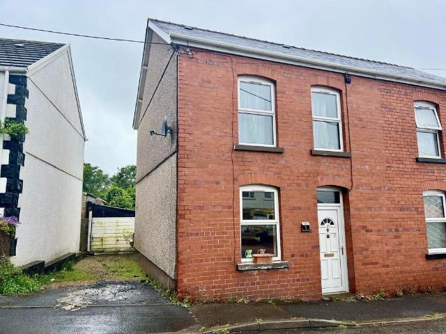 House for sale in Betws