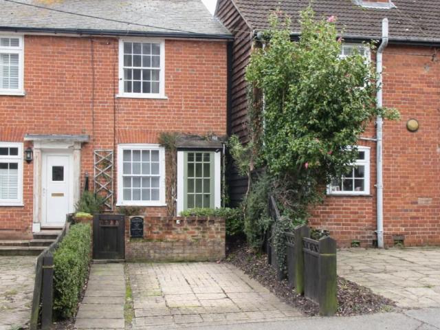 House for sale in Lawford, Dale Hill