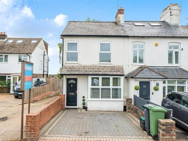 House for sale in Red Hill, Surrey