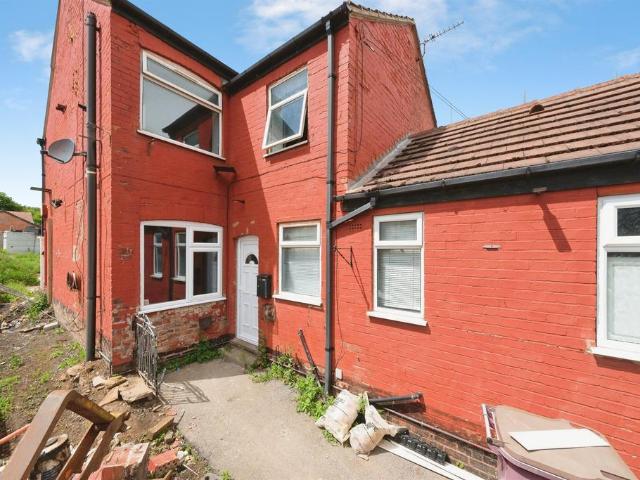 House for sale in Elmton, East Midlands