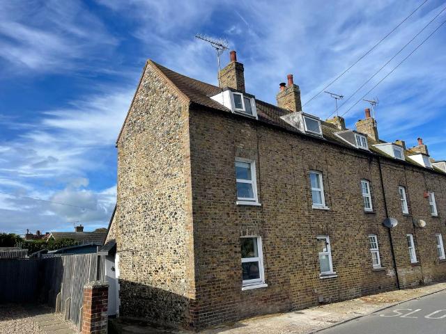 House for sale in Birchington, Acol