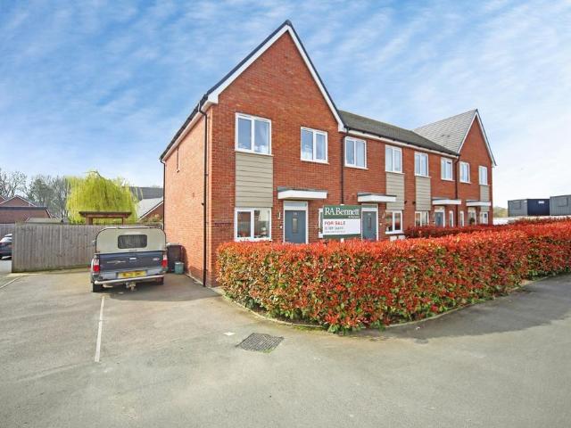 House for sale in Meon Vale, Alderminster