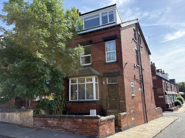 House for sale in Burley, West Yorkshire