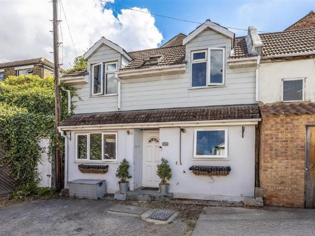 House for sale in Milton, Alton Barnes