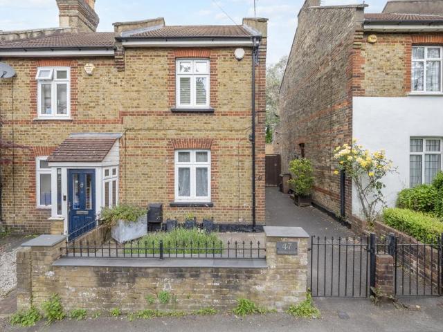 House for sale in Carshalton Beeches, Isle Of Man