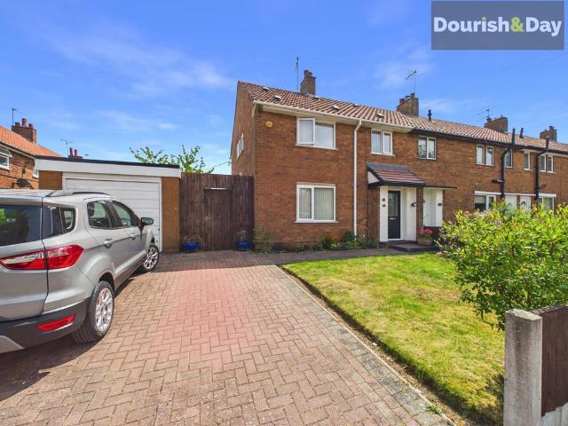 House for sale in Baswich, Staffordshire