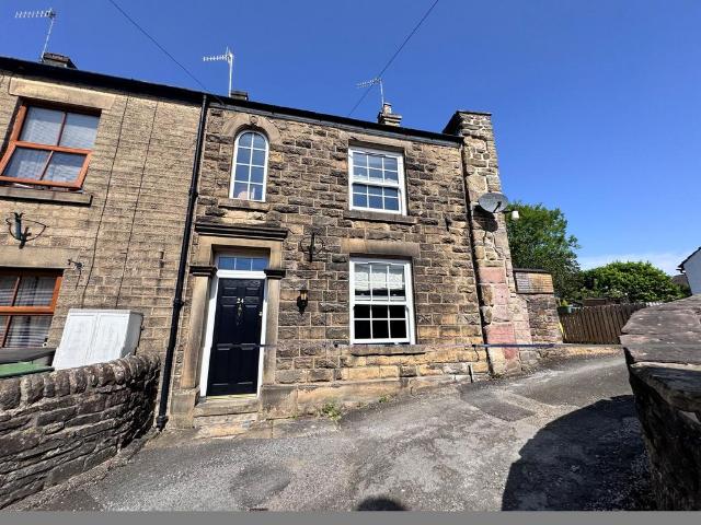 House for sale in Wash, Charlesworth