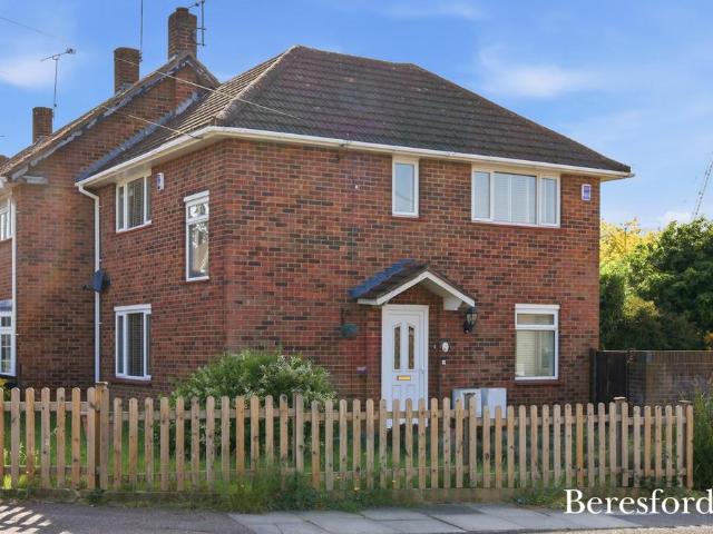 House for sale in Hutton, Navestock Side