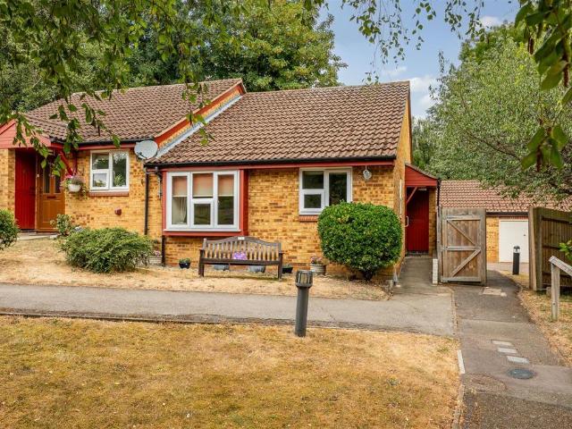 House for sale in Hertford, Colliers End