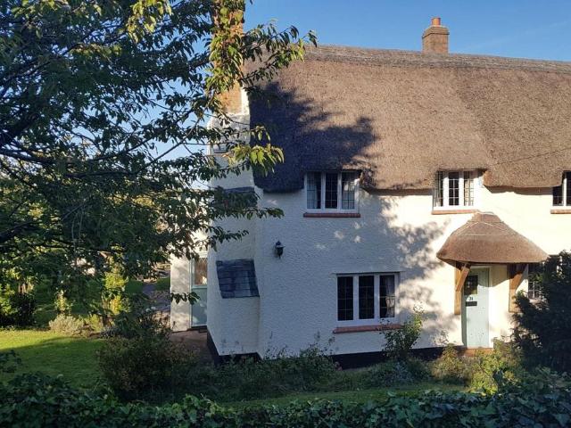 House for sale in Chapel Cleeve, Somerset
