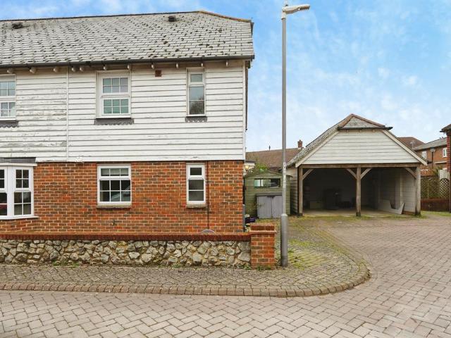 House for sale in Midway, Kent