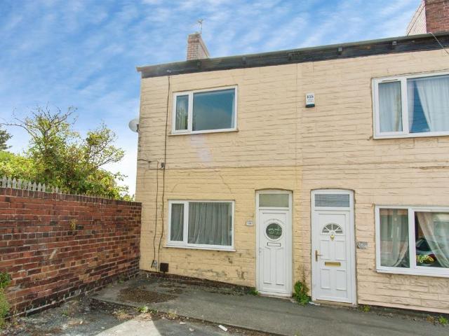 House for sale in Featherstone, North Featherstone