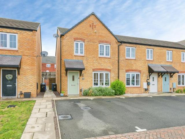House for sale in Leyfields, Kettlebrook