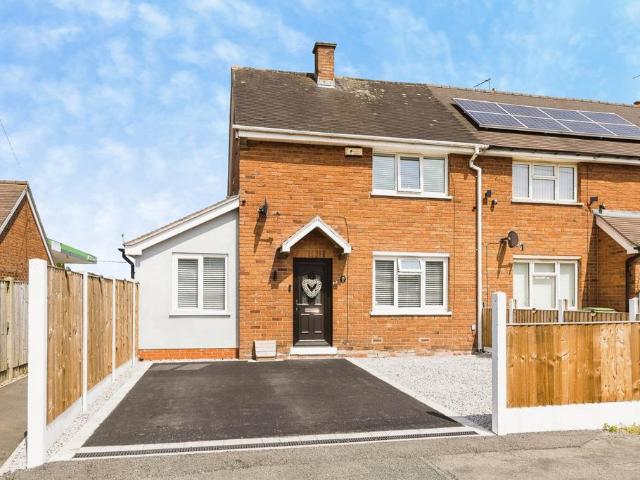 House for sale in Coedpoeth, Wales