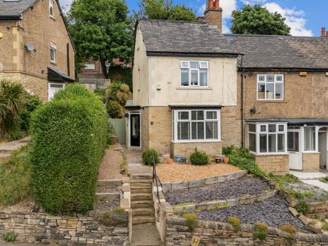 House for sale in Cowcliffe, Huddersfield