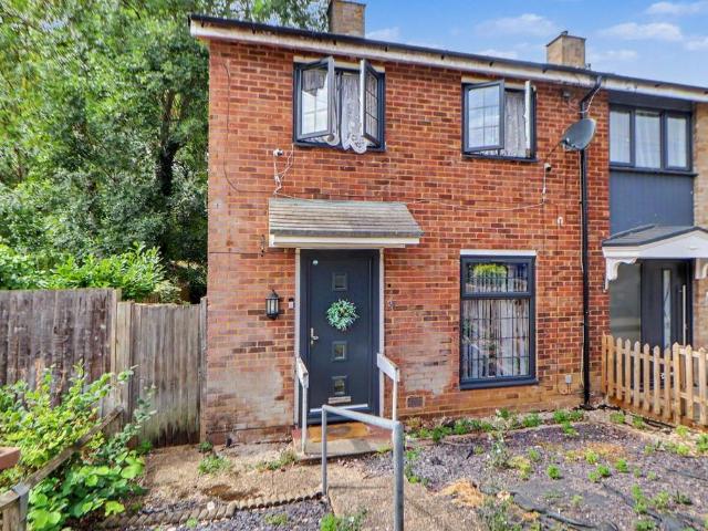 House for sale in Poplars, Shephall
