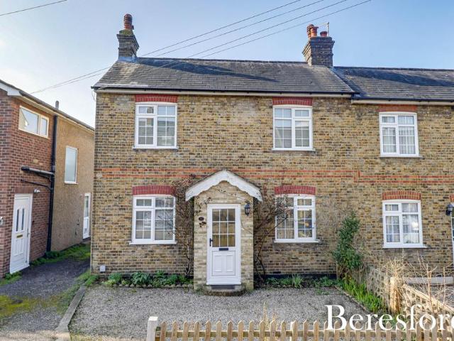 House for sale in The Galleries, Navestock Side