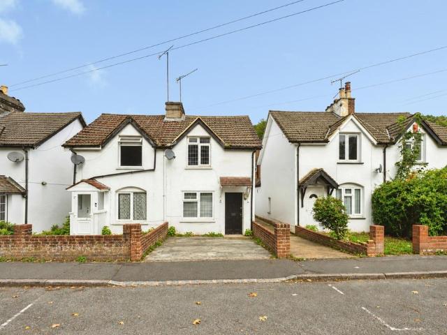 House for sale in London Borough of Croydon, Greater London
