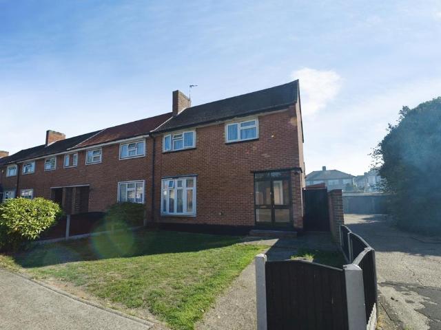 House for sale in London Borough of Havering, Greater London