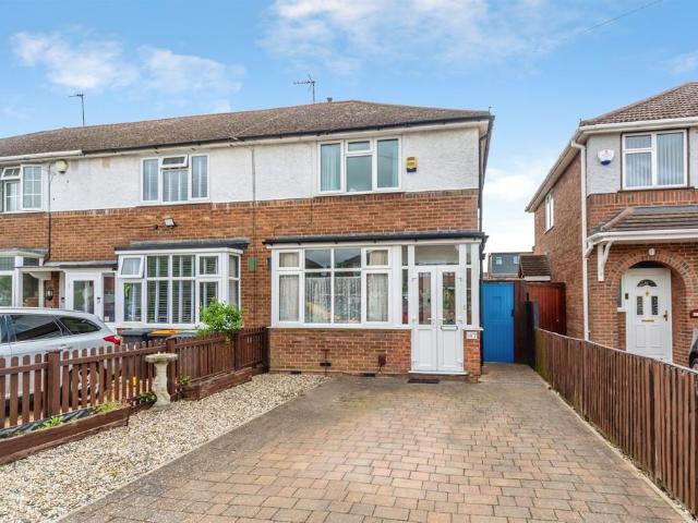 House for sale in Newnham, Bedford