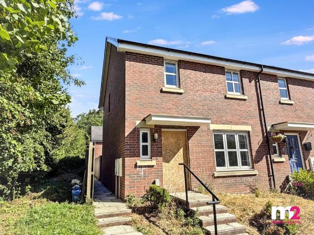 House for sale in New Court Farm, Wales