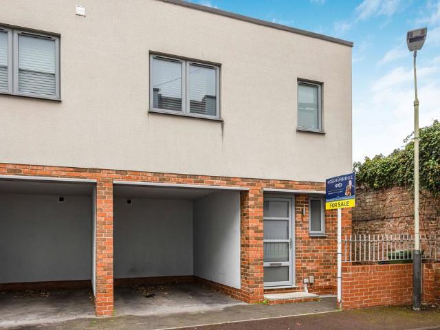 House for sale in Golden Valley, Gloucestershire