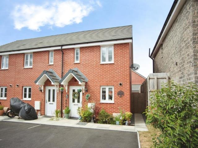 House for sale in Bryncae, Wales
