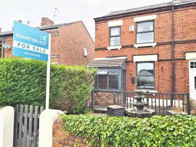 House for sale in Lunts Heath, Widnes