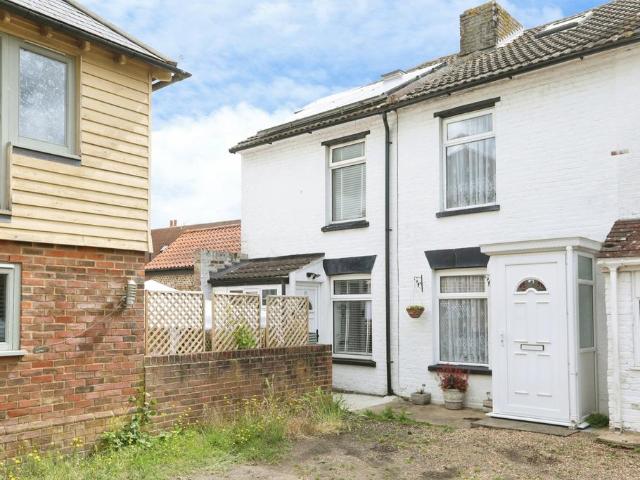 House for sale in Oad Street, Kent