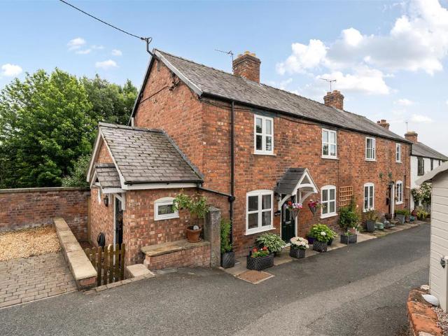 House for sale in Great Hanwood, Hanwood Bank