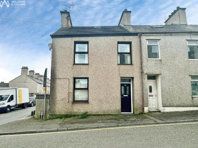 House for sale in Porth-y-Felin, Holyhead