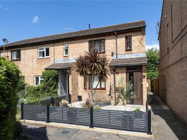 House for sale in Hampton, Greater London