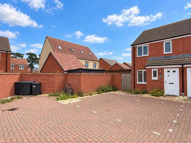 House for sale in Boughton Green, Boughton