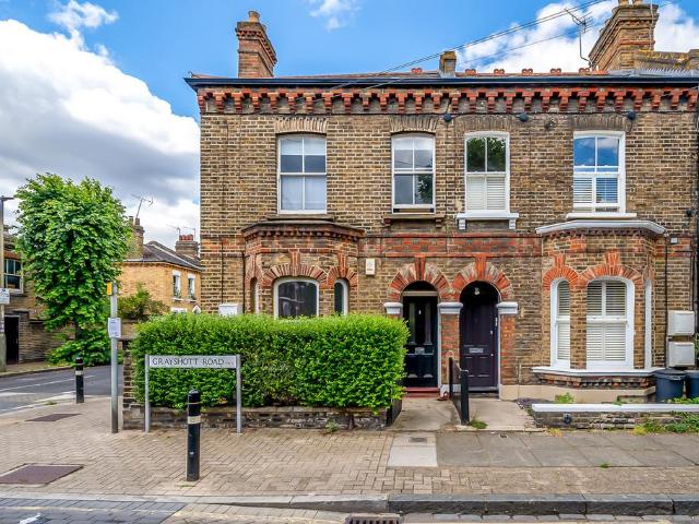House for sale in Clapham Junction, Greater London