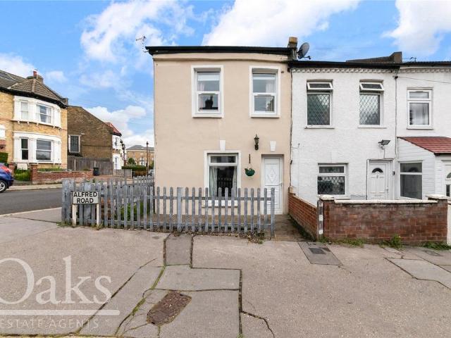 House for sale in London Borough of Croydon, Greater London