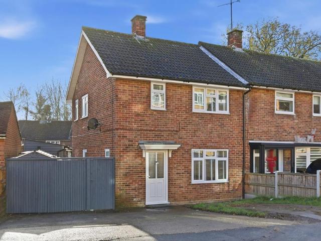 House for sale in Hutton Mount, Navestock Side