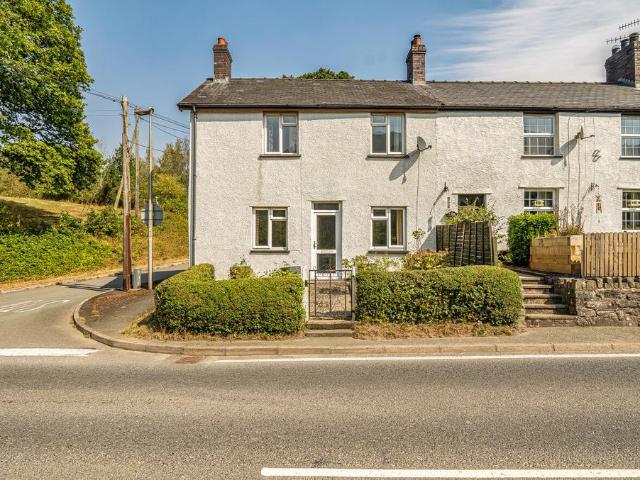 House for sale in Tafolwern, Wales