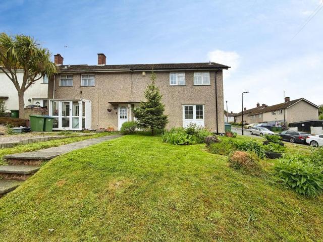House for sale in West End, Hampshire