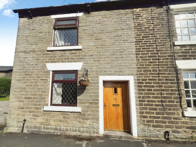 House for sale in Shirebrook Park, Charlesworth