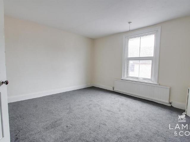 House for sale in Dale Hill, Essex