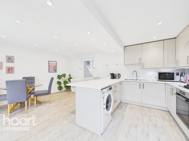House for sale in Chesterton, Arbury