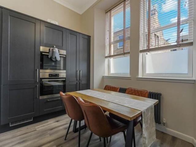 Cottage for sale in Leith, Scotland
