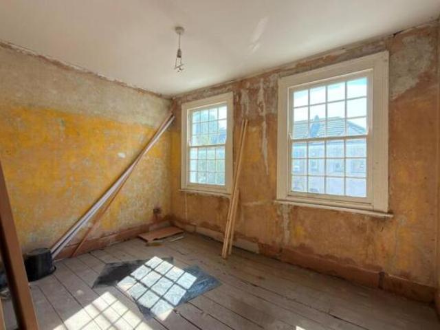 Cottage for sale in Leyton, Greater London