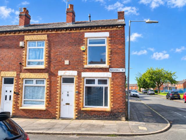 Cottage for sale in Bolton, Greater Manchester