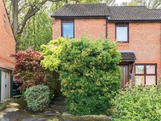 House for sale in Addlestone, Runnymede