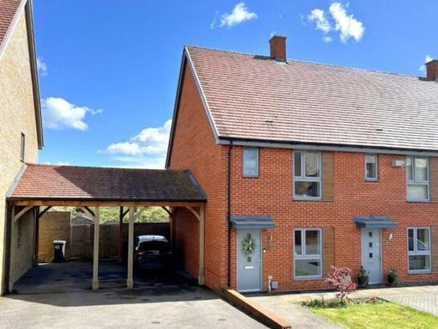 House for sale in Orchard Heights, Bridgefield