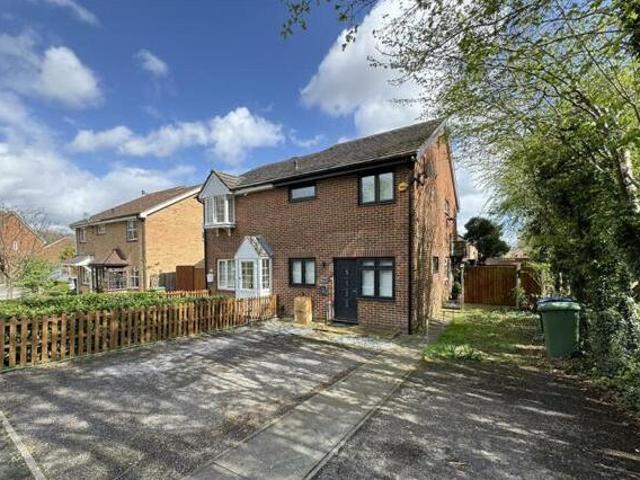 House for sale in Badgers Dene, Grays
