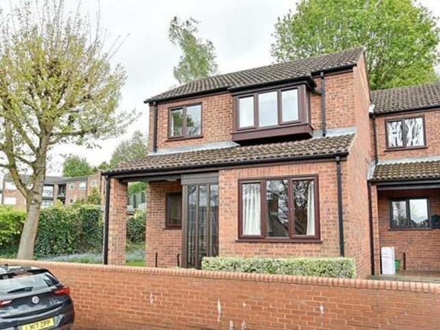 House for sale in Foxholes, East Hertfordshire